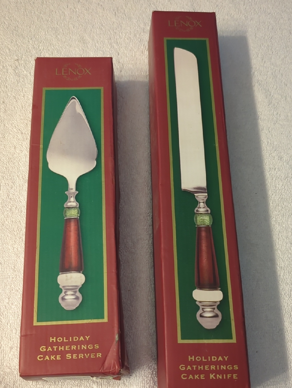 Lenox Holiday Cake Server and Knife Set - Red Wood-Tone & Green Accents